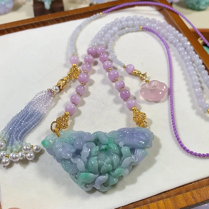 翡翠未镶嵌颈饰翡翠吊坠