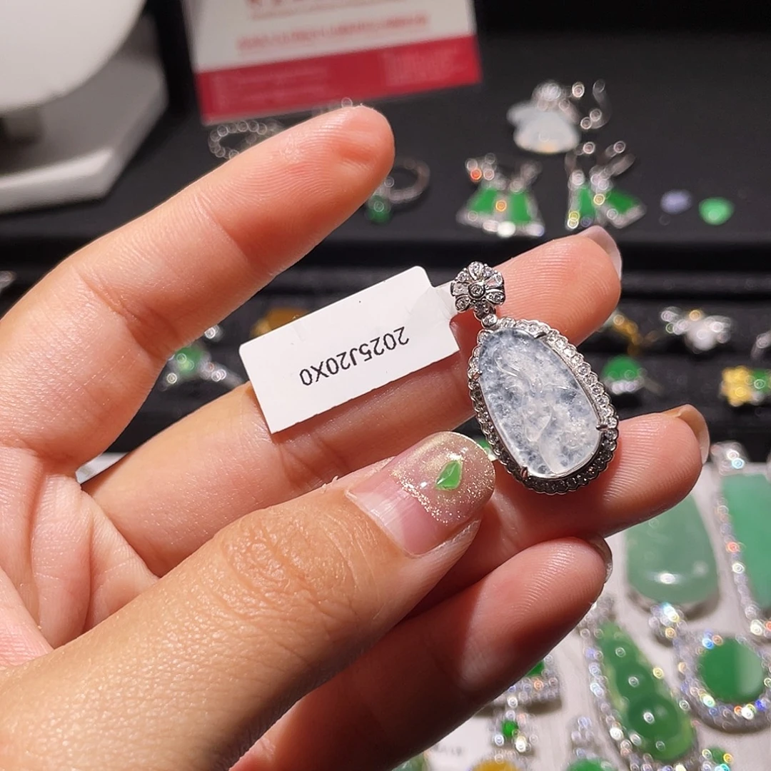 翡翠银S925镶嵌颈饰