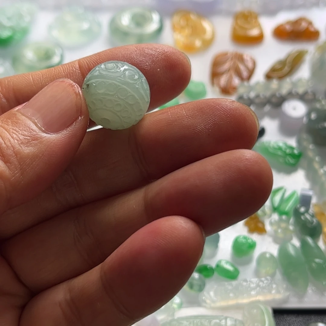 未镶嵌定制翡翠珠子