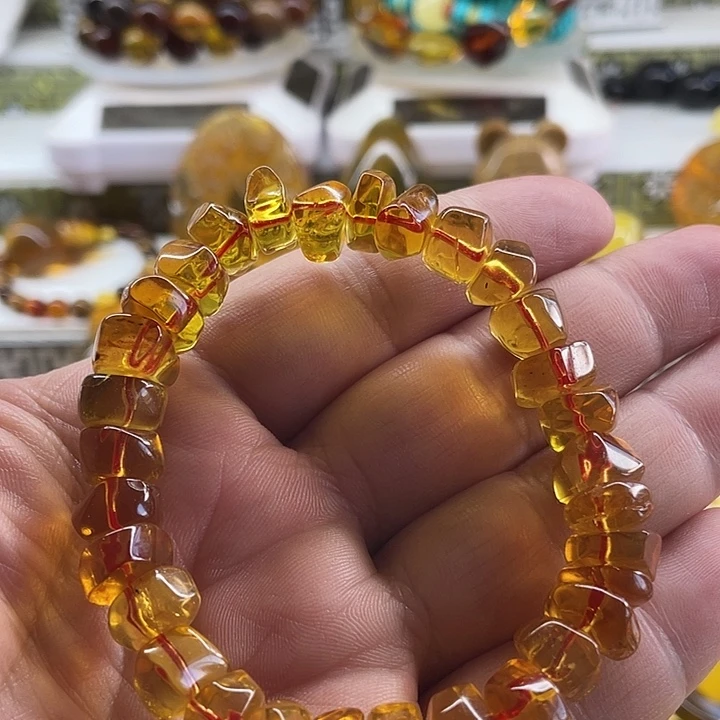 琥珀未镶嵌裸石手串
