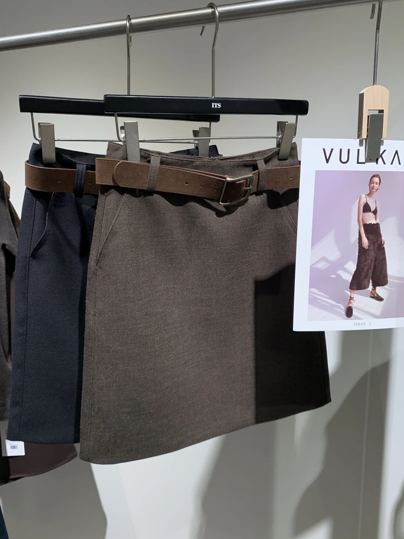 【经典老钱】百搭极简A字半身裙8811