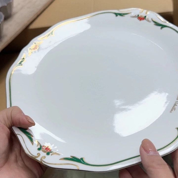 平*树瓷器。 瓷器。