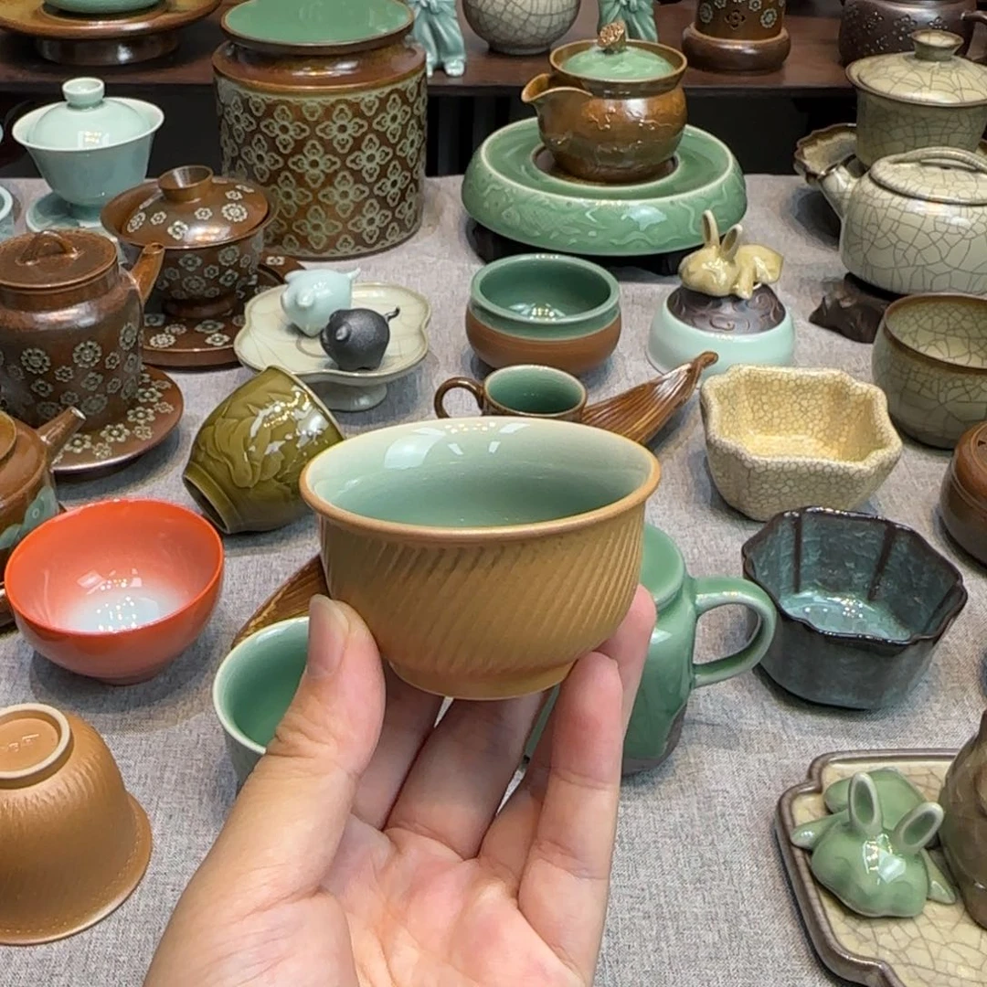 龙泉青瓷跳刀双釉一口杯
