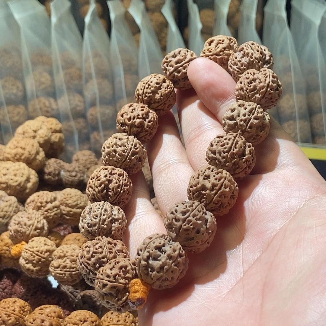 吊坠金刚菩提粱满肉原生态蜂王19mm