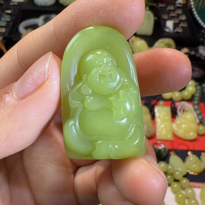 和田玉（黄玉）颈饰未镶嵌