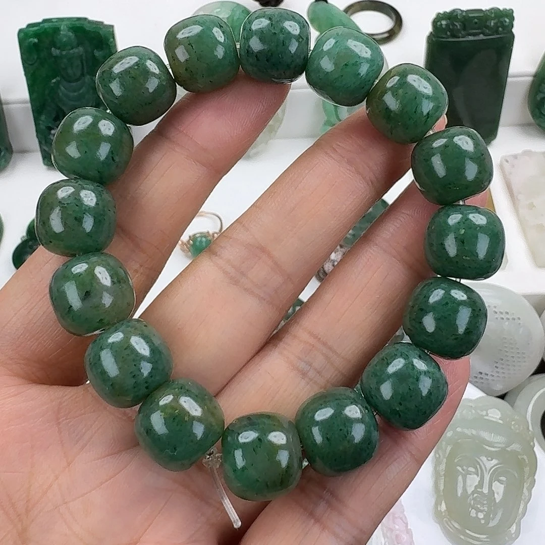 独山玉未镶嵌颈饰