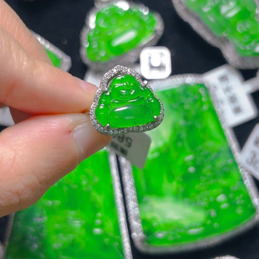 翡翠颈饰银S925镶嵌佛公