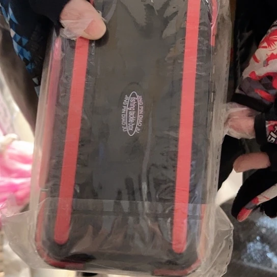 路亚配件盒大号一个。 随机发