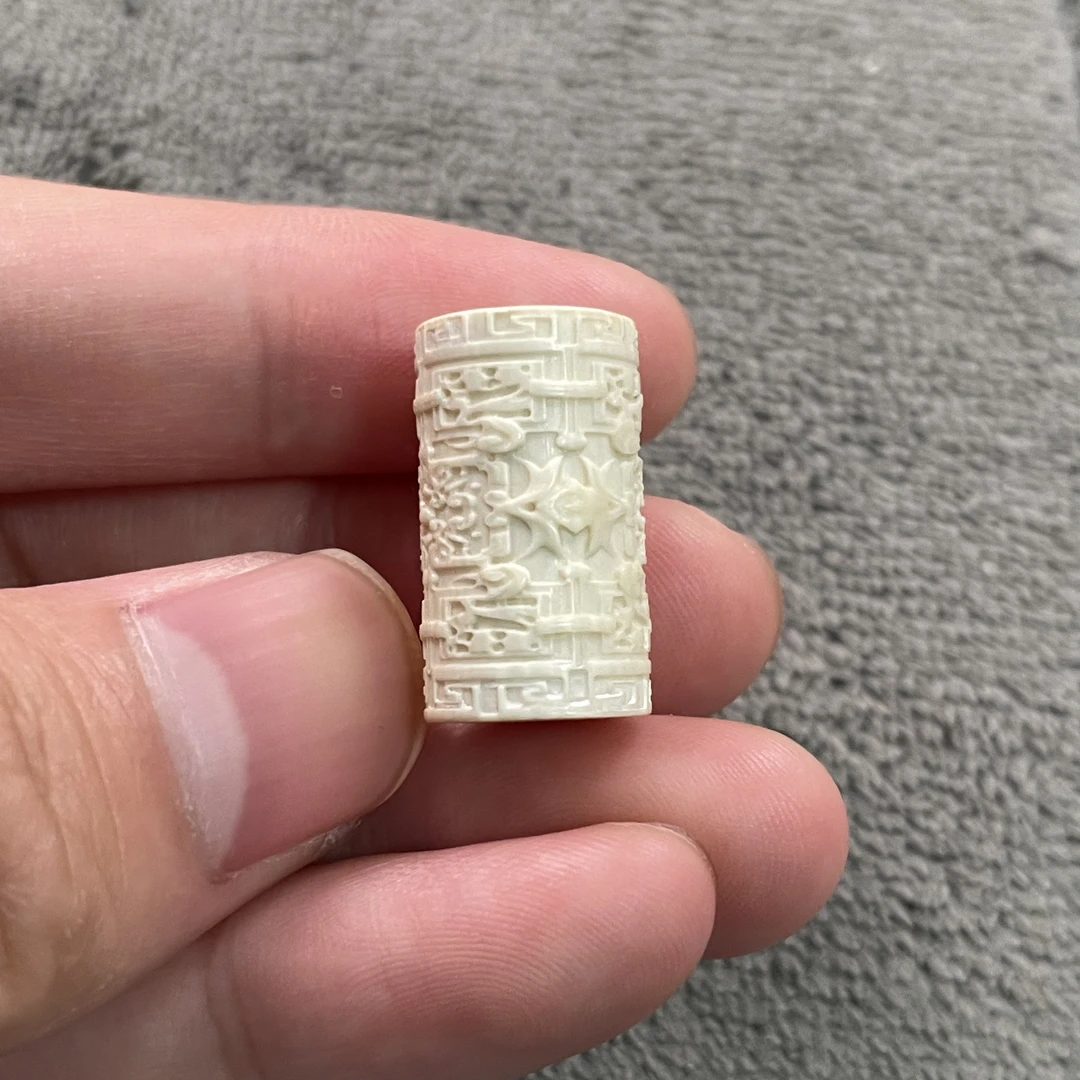 猛犸象牙博古纹雕刻柱子直径12高度20.5