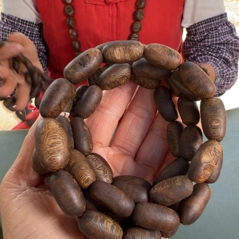 沉香手串白棋45克卡1.0多样性发1条