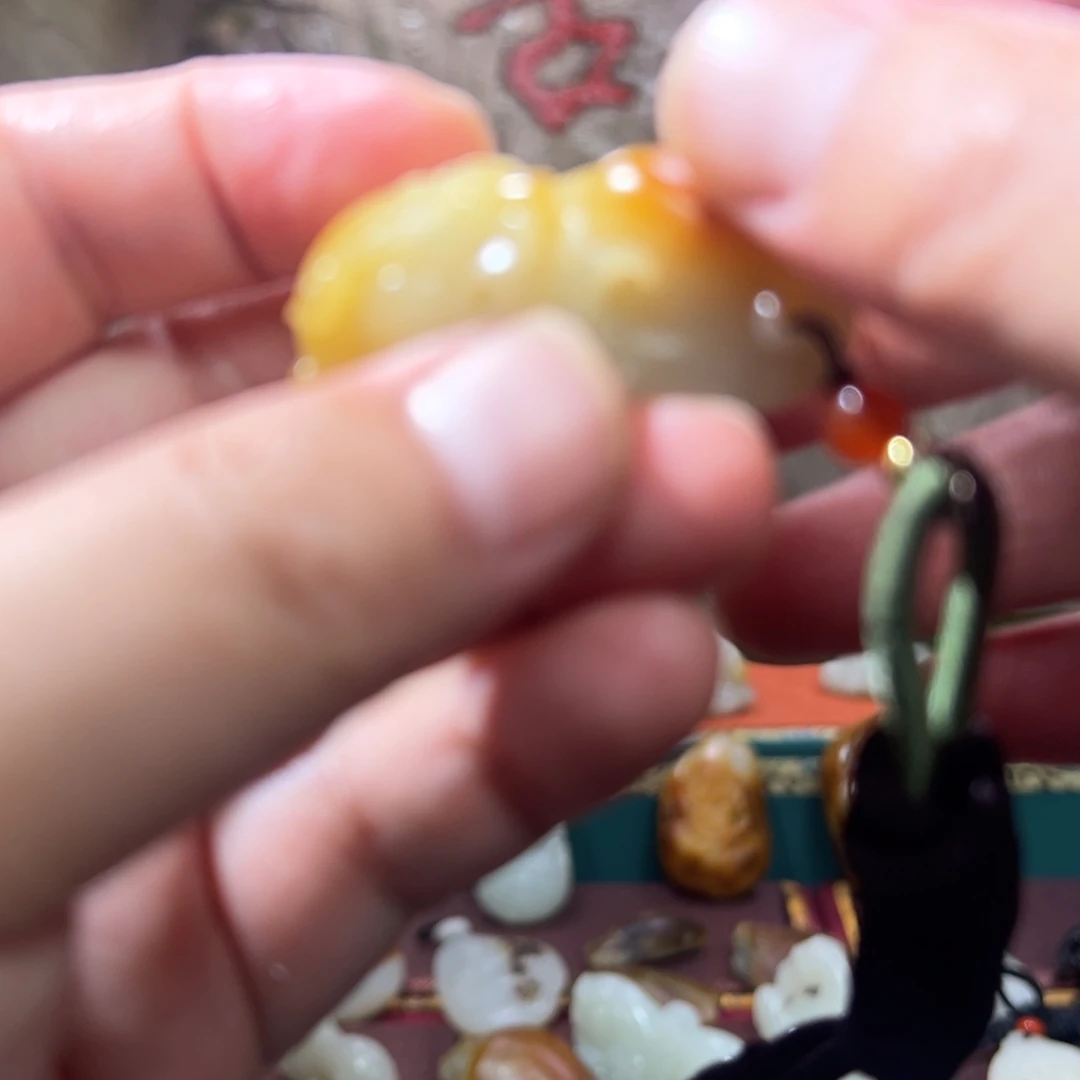 街***1和田玉未镶嵌颈饰