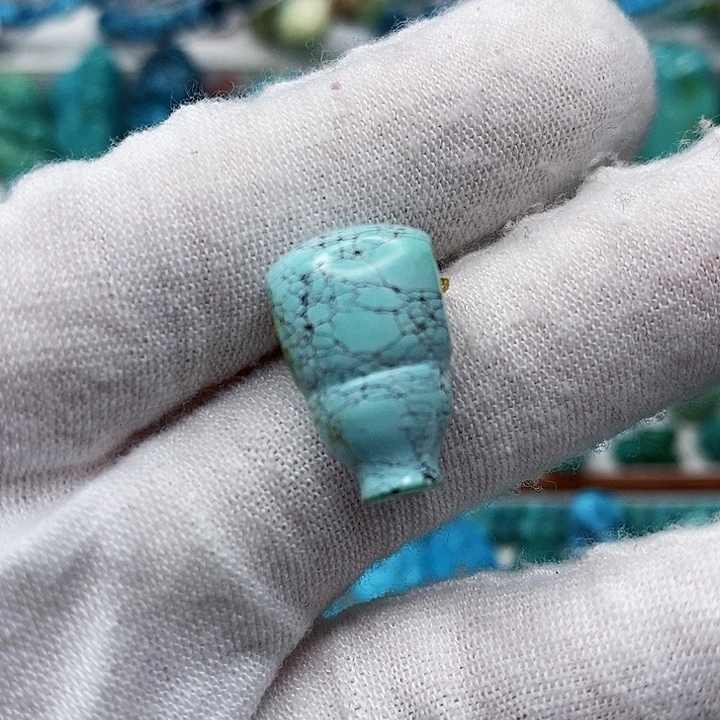 绿松石未镶嵌天然原矿 地大质检