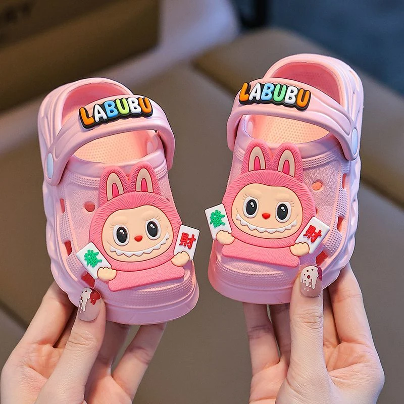 儿童外穿沙滩洞洞鞋夏季小童居家室内软底防滑卡通宝宝凉鞋