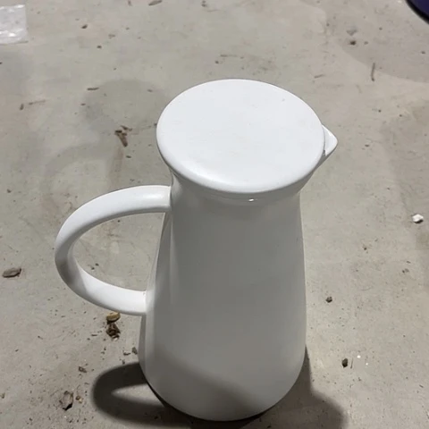 微瑕，不能明火，不能干烧，冷水壶