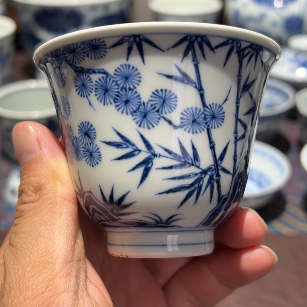 精品青花松竹梅铃铛杯口径约8.4厘米