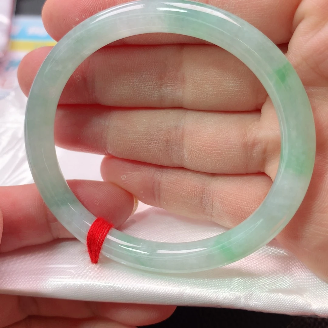 翡翠手镯（贵妃镯）未镶嵌1103号