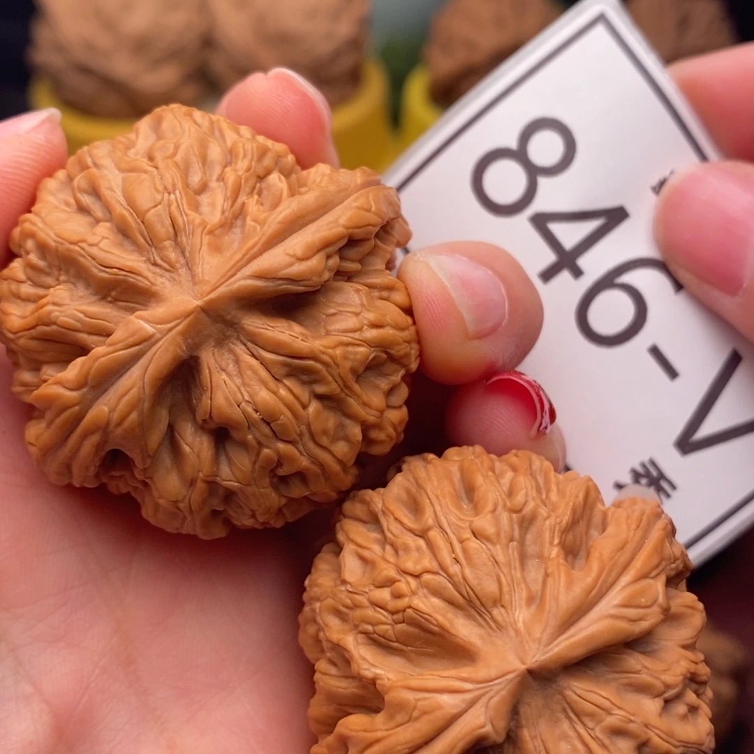 桃核把件红锦鲤42……