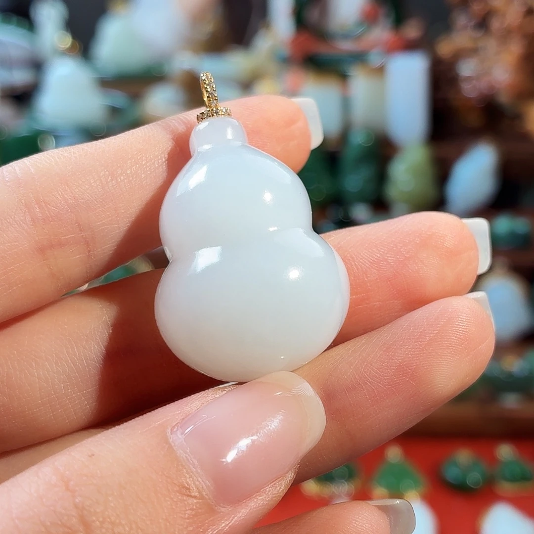 和田玉18K金镶嵌吊坠(不含链)T