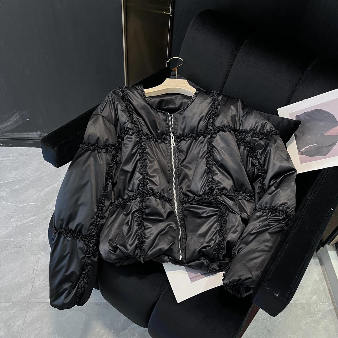 Barbie【薇薇推荐】 蕾丝方块圆领小女人小众设计感羽绒服66839