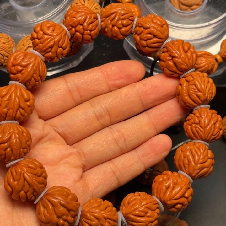 桃核手串龙纹桃核1