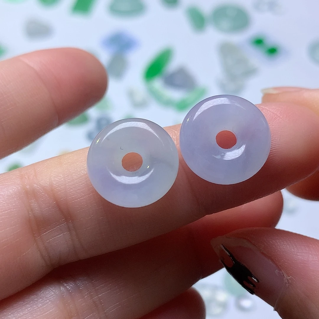 翡翠未镶嵌颈饰甜甜圈