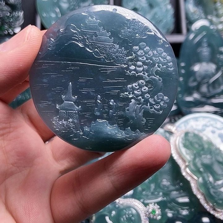 翡翠颈饰未镶嵌花****?山水