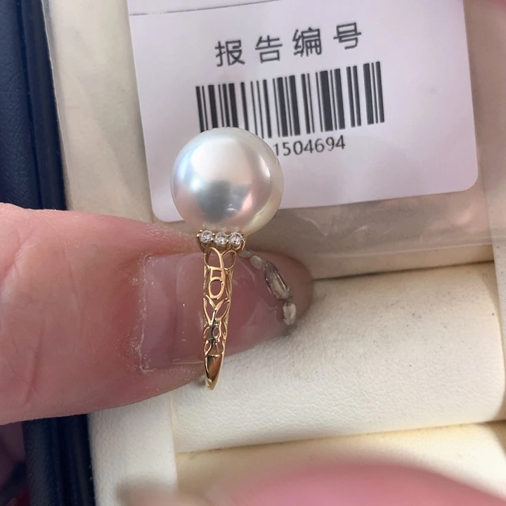 18K金镶嵌戒指海水珍珠
