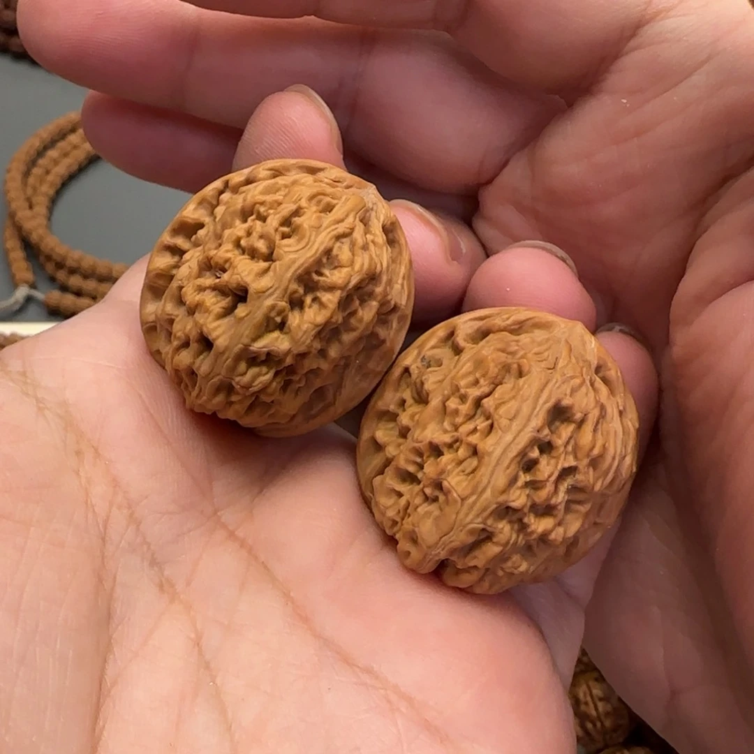 文玩核桃把件32何老闷 有修