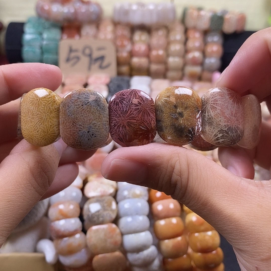 硅化珊瑚（珊瑚玉）未镶嵌手牌38号