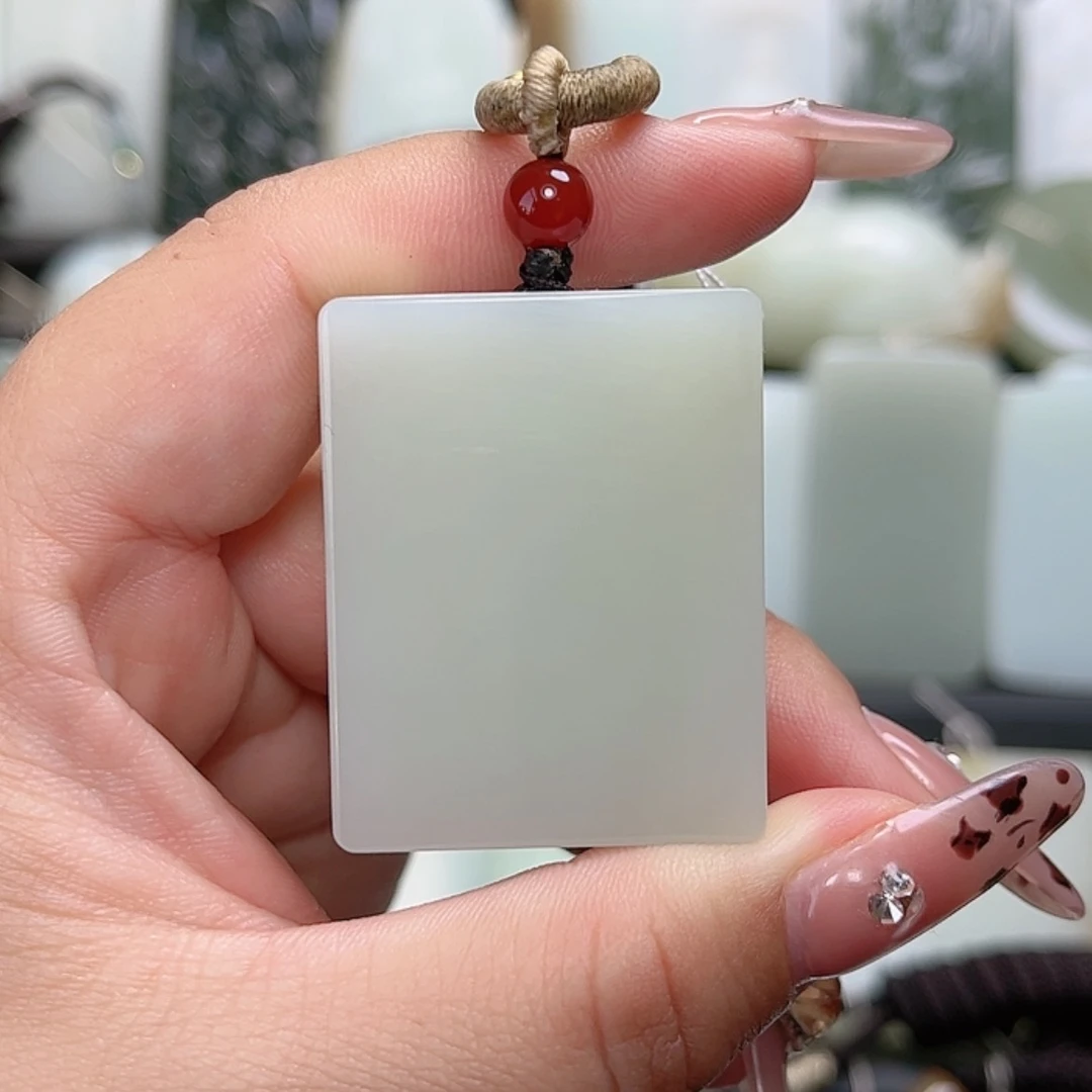 【闪购商品】颈饰未镶嵌和田玉（糖玉）