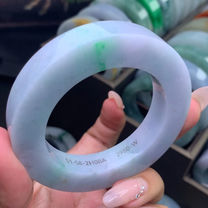 定制翡翠未镶嵌手镯不退不换