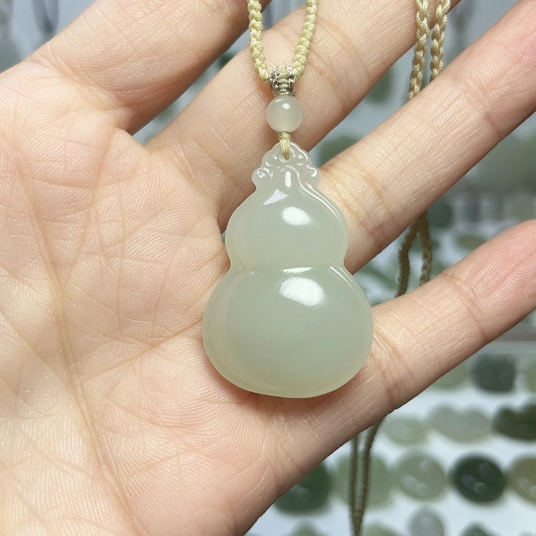 颈饰未镶嵌和田玉黄**导