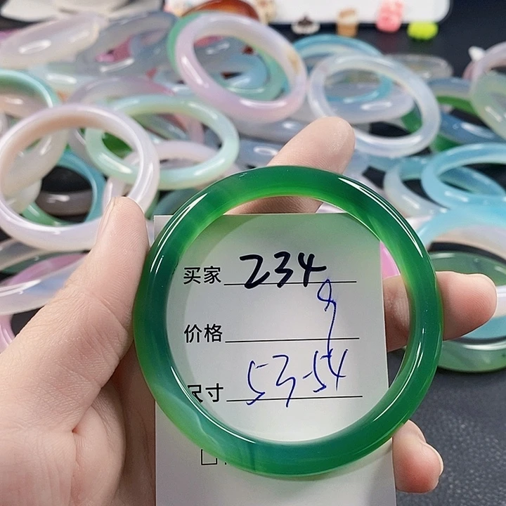 手镯玛瑙/玉髓未镶嵌