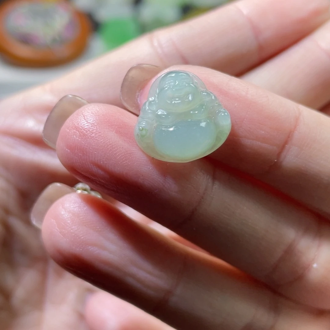 颈饰未镶嵌翡翠佛