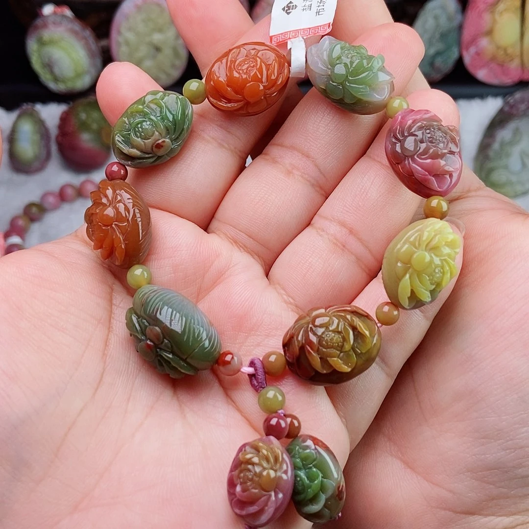 未镶嵌石英质玉（盐源）珠宝半成品