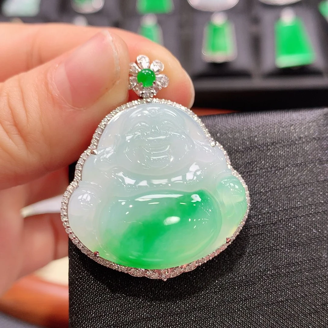 翡翠颈饰18K金镶嵌佛公