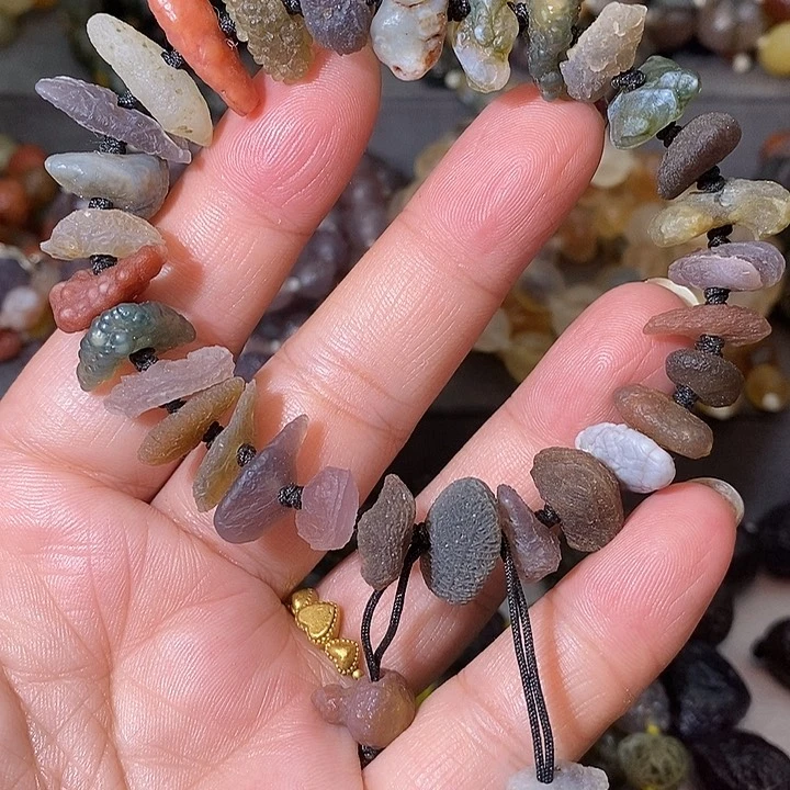 未镶嵌玛瑙/玉髓珠宝奇石