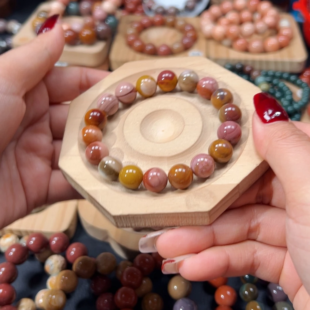 爱***儿石英质玉未镶嵌手链168