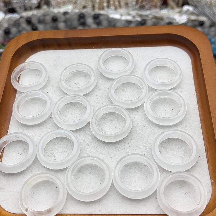 玛瑙/玉髓未镶嵌珠宝半成品2个25mm左右白水晶跑环