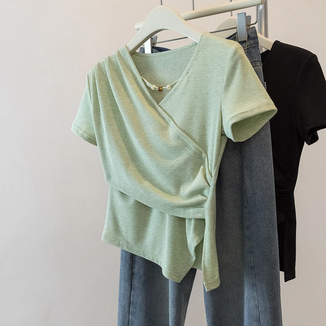 2025新款夏季微胖mm大码女装V领不规则正肩短袖t恤遮肉显瘦上衣