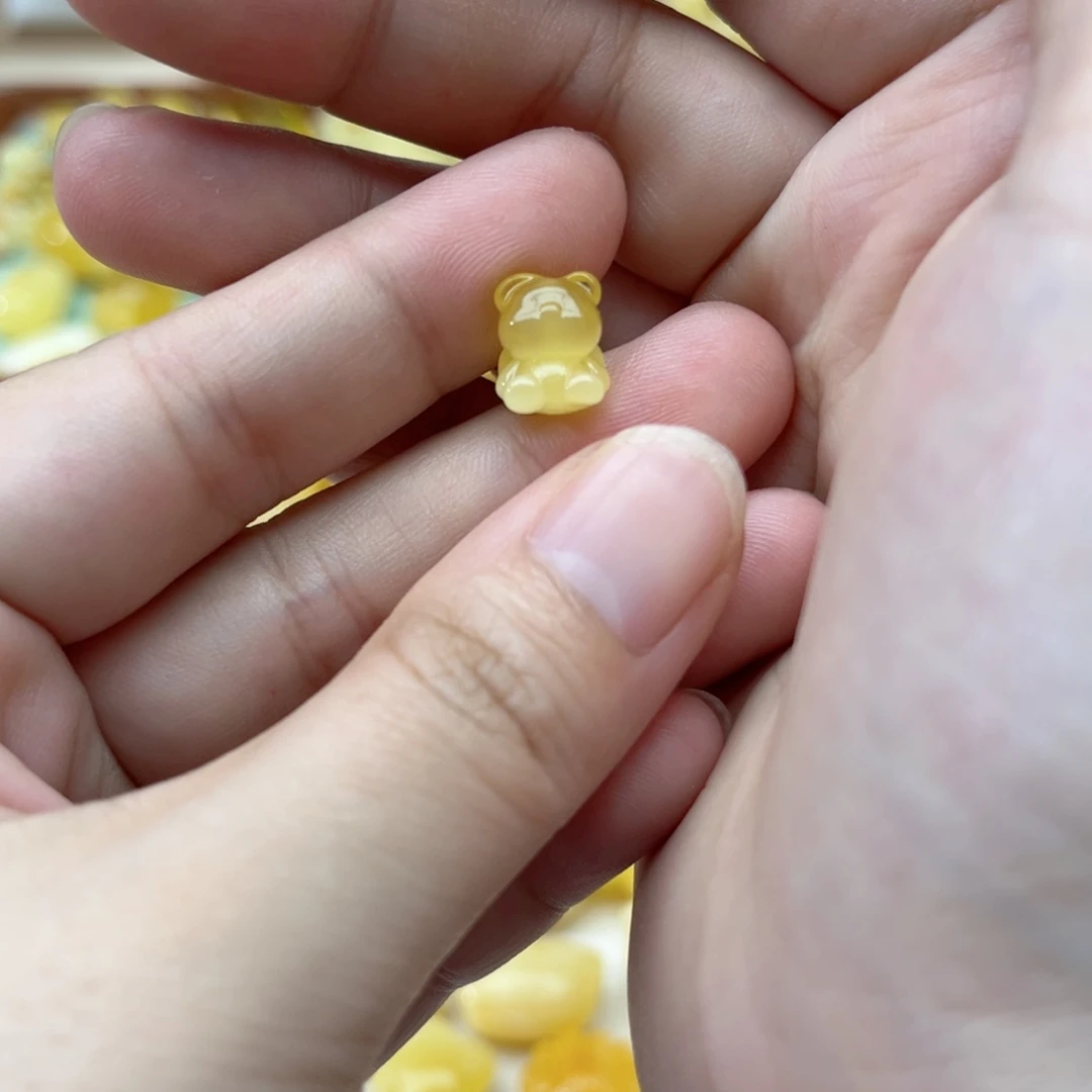 未镶嵌蜜蜡裸石配饰