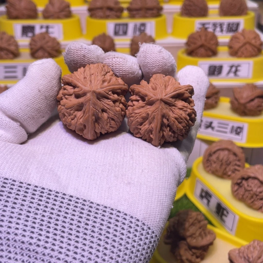 桃核吊坠文山三棱