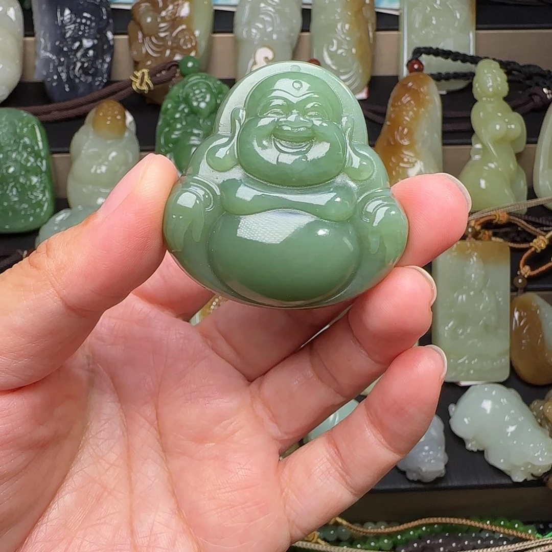 欢***豆颈饰未镶嵌和田玉