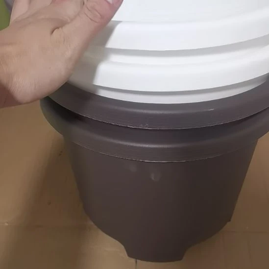 白色的落灰的三个盆32口径