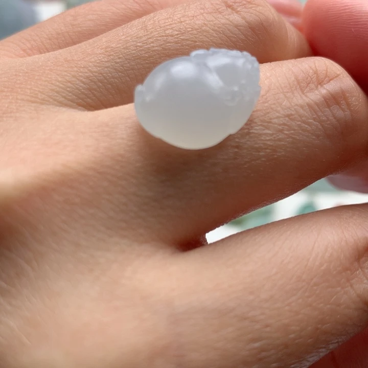 定制翡翠未镶嵌三脚金蟾