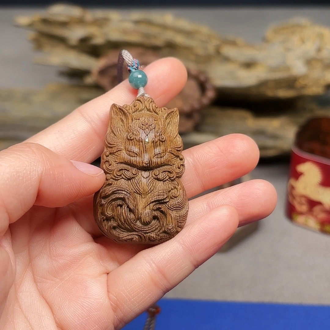 沉香吊坠星洲系达拉干沉香玉化料