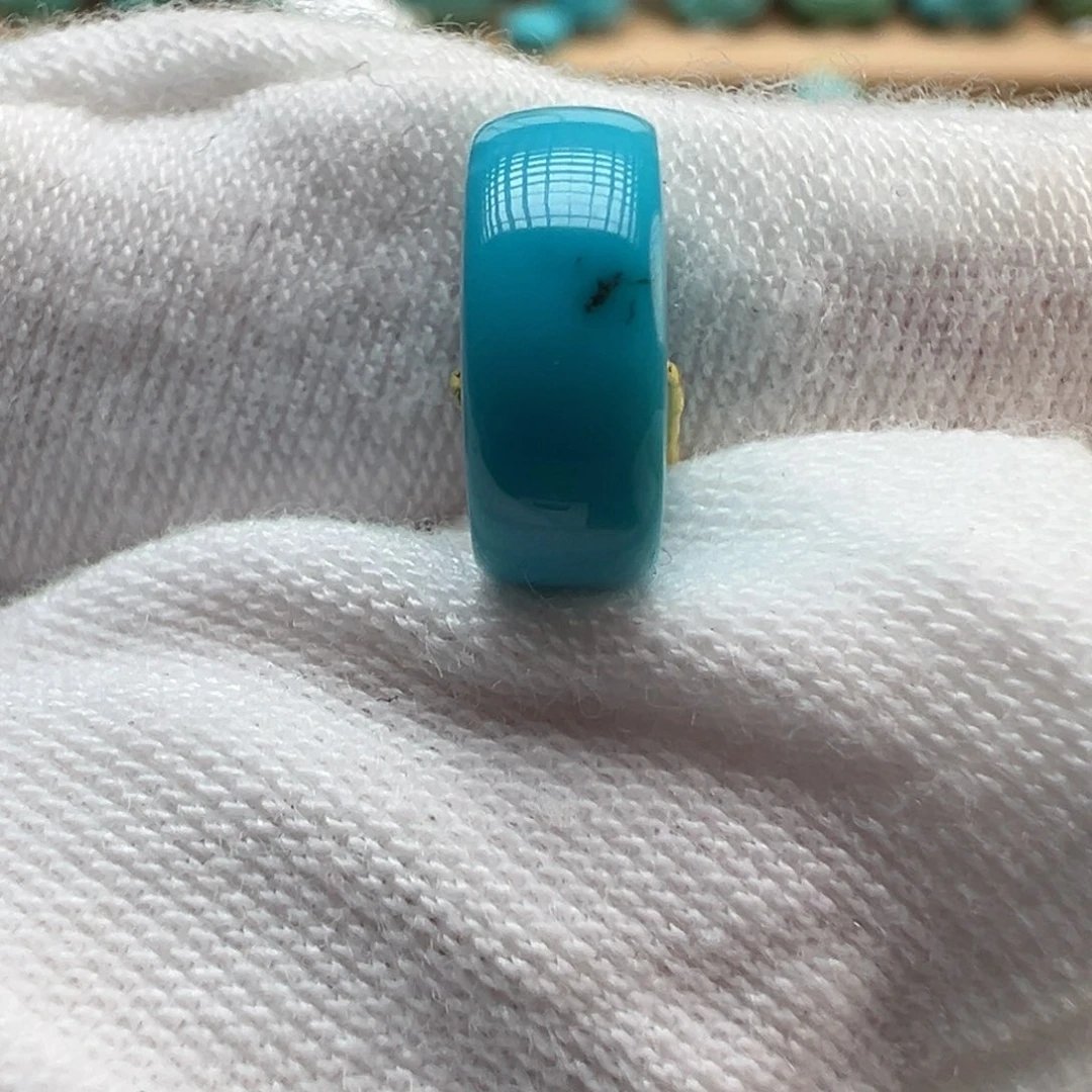 赵***一绿松石未镶嵌配饰10.9×4.5