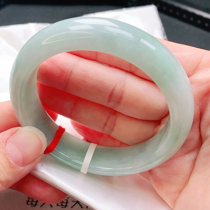翡翠手镯未镶嵌轮胎58