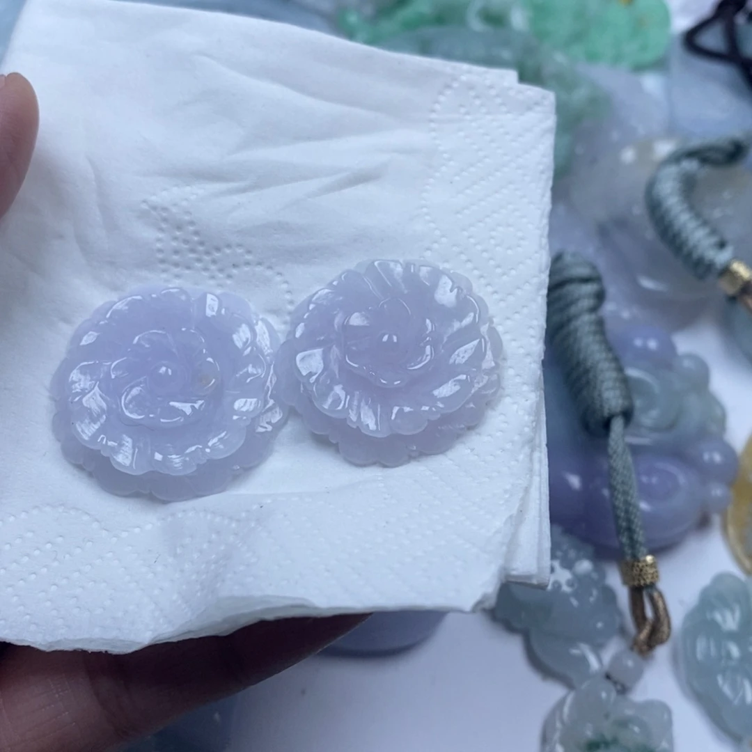 颈饰未镶嵌翡翠安**啦翡翠