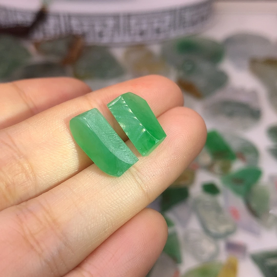 定制翡翠未镶嵌天然翡翠定制